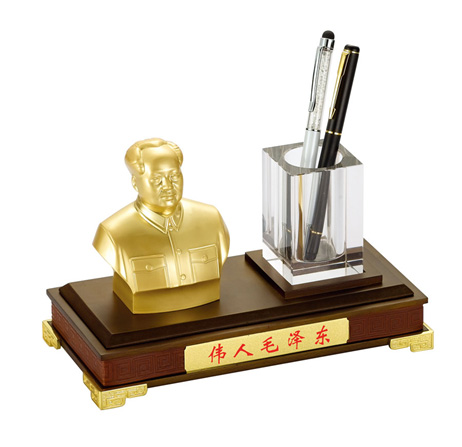 毛主席诞辰120周年纪念摆件、笔筒